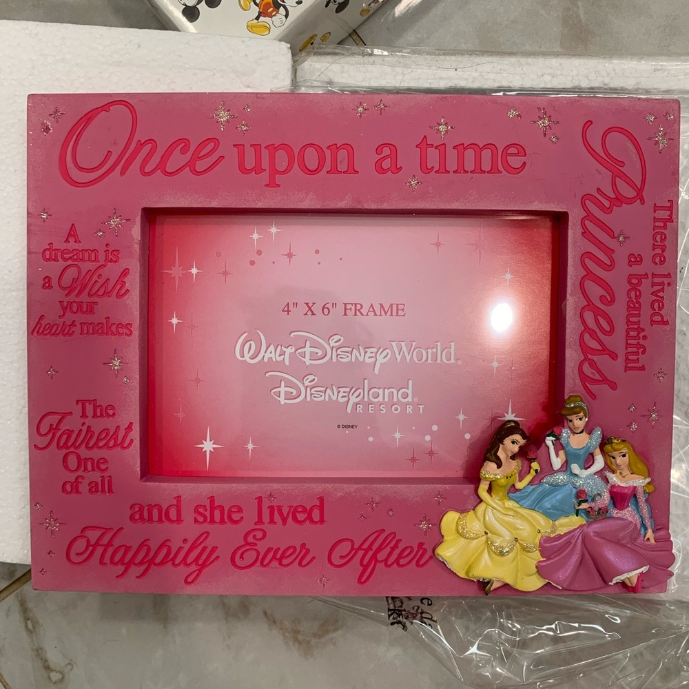 NTW New in Box Vintage Disney Princess Picture Frame